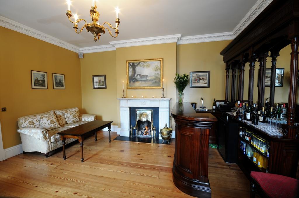 Ashbrook Arms Townhouse And Restaurant Otel Durrow Dış mekan fotoğraf