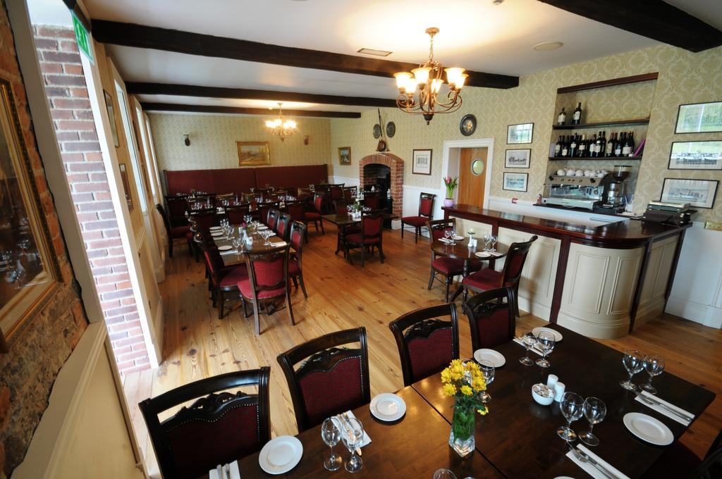 Ashbrook Arms Townhouse And Restaurant Otel Durrow Dış mekan fotoğraf